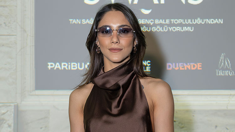 Dilin Döğer aşk zor değil