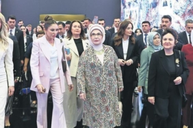 emine-erdogan-filistin-icin-tek-yurek-programina-katildi-s3gURLZq.jpg