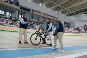 en-suratli-en-guclu-ve-en-guclu-genc-bisikletciler-konya-velodromunda-bulusuyor-pO5WswGa.jpg