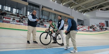 en-suratli-en-guclu-ve-en-guclu-genc-bisikletciler-konya-velodromunda-bulusuyor-pO5WswGa.jpg