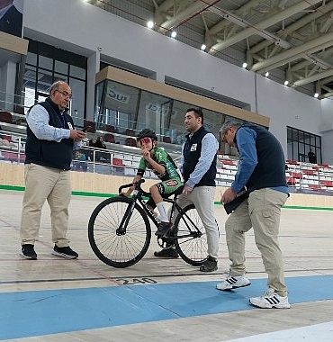 en-suratli-en-guclu-ve-en-guclu-genc-bisikletciler-konya-velodromunda-bulusuyor-pO5WswGa.jpg