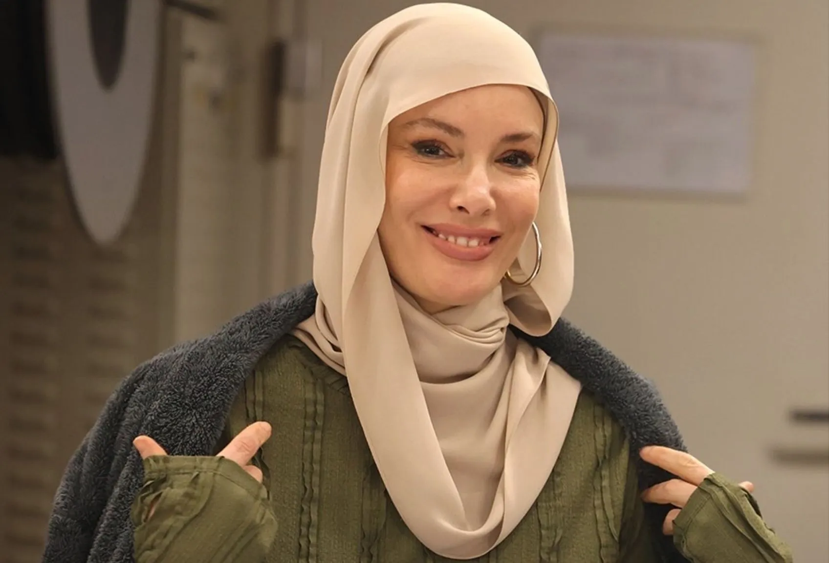 Gamze Özçelik 8 Yıl Sonra Ekranlara Dönüyor