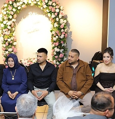 genc-ciftin-yuzuklerini-lider-topaloglu-takti-N3dY4Xwh.jpg