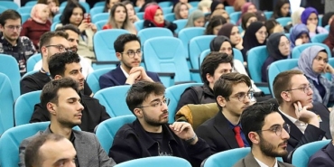 gencligin-gelecegine-istikamet-veren-ihtisas-akademisi-konya-programi-basladi-8MxWXpaZ.jpg