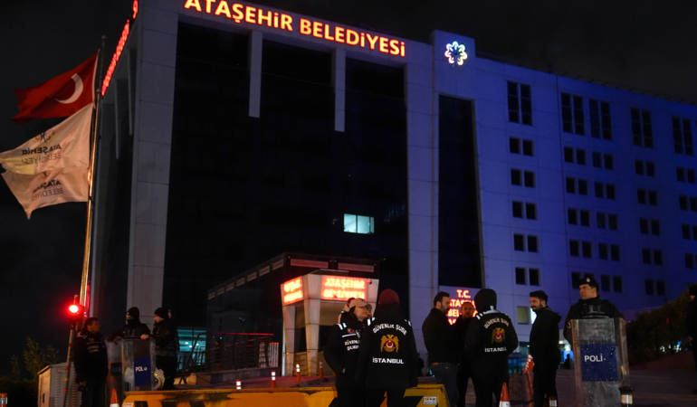 guncelleme-atasehir-belediyesine-yonelik-operasyonda-18-supheli-gozaltina-alindi-647HRGsJ.jpg