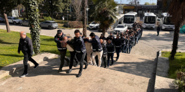 guncelleme-samsun-merkezli-suc-orgutu-operasyonunda-gozaltina-alinan-17-zanli-tutuklandi-qUmlcQPX.jpg