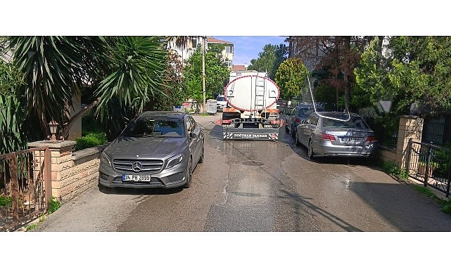 İdealtepe Mahallesi’nde bahar paklığı yapıldı