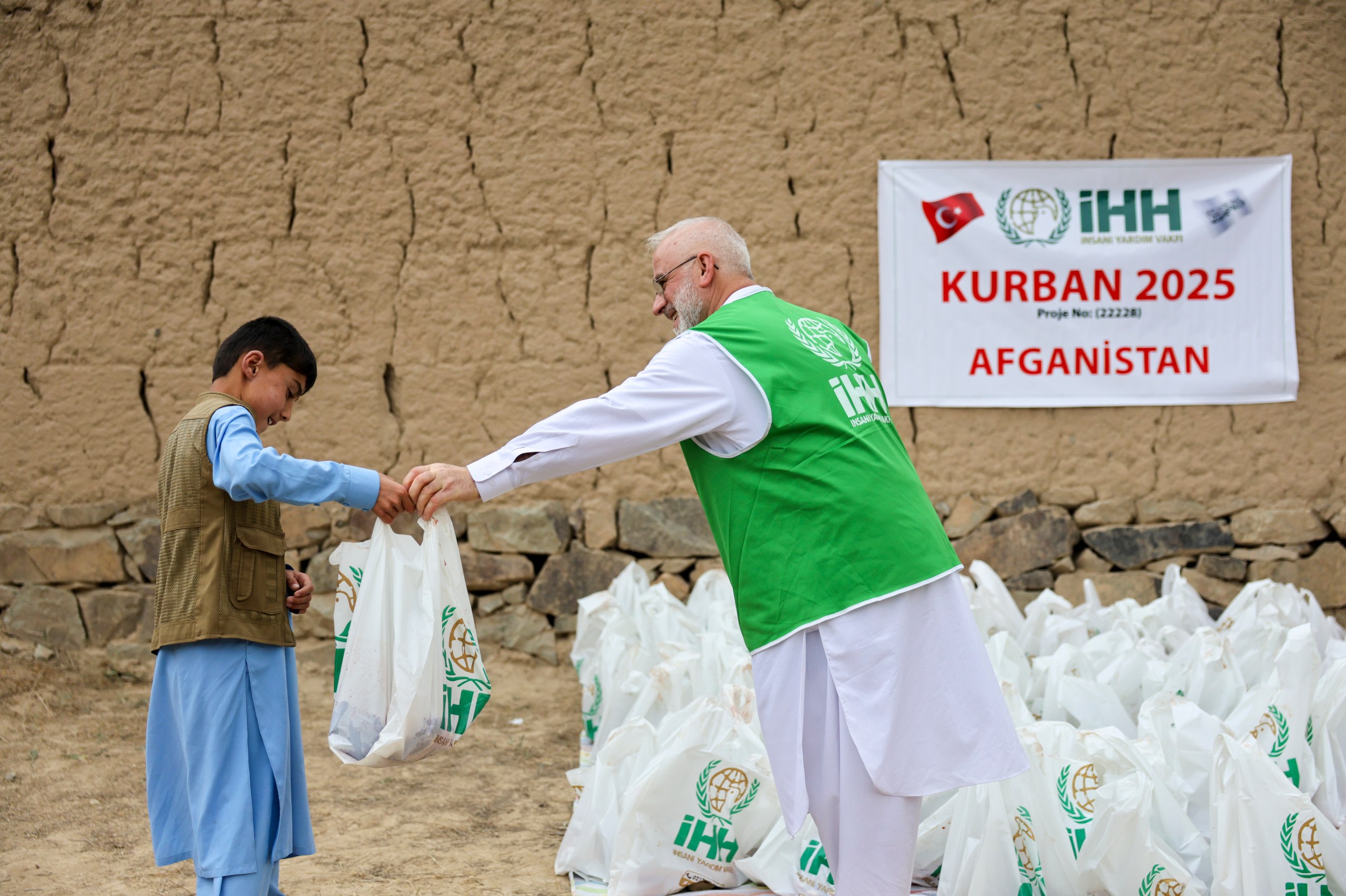 İHH bu yıl 61 ülkede 3,5 milyon kişiye kurban eti ulaştırmayı hedefliyor