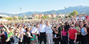 kadinlarin-ritmi-denizliye-enerji-katti-dOr6XdWk.webp
