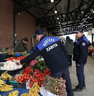 kartepe-zabitasindan-pazar-kontrolu-CMqTLAvN.jpg