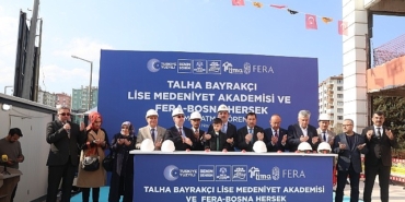 lider-altay-talha-bayrakci-limanin-is-baslangicini-yaparak-bosna-hersek-feranin-temelini-atti-65RRewbV.jpg