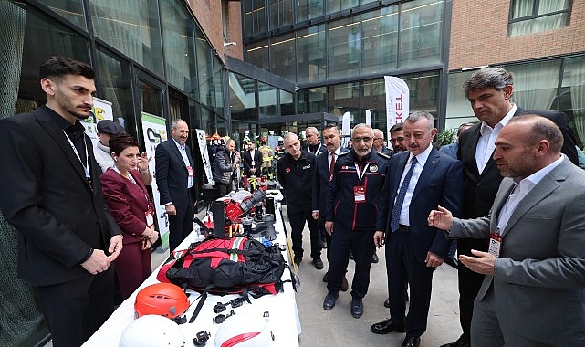 Lider Büyükakın, 81 vilayetten itfaiye erleri ile bir ortaya geldi