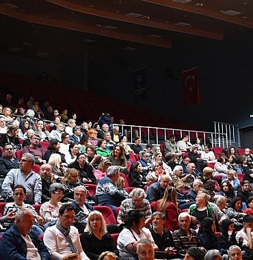lider-cercioglu-aydinin-dort-bir-yaninda-vatandaslari-kultur-ve-sanat-aktiflikleri-ile-bulusturmaya-devam-lQkksa8h.jpg