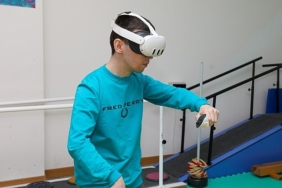 manisiz-omur-merkezinde-fizik-tedaviye-sanal-gerceklik-takviyesi-pkgCR7i3.jpg