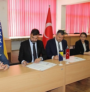 saray-belediyesi-ile-vares-belediyesi-kardes-oldu-RADqyzn9.jpg