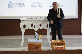 selcukluda-aricilik-egitimi-ve-hibe-takviyesi-suruyor-jlshpm6g.jpg