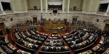yunanistanda-yolsuzluk-krizi-13-vekilin-dokunulmazligi-kaldirildi-9hZttneD.jpg