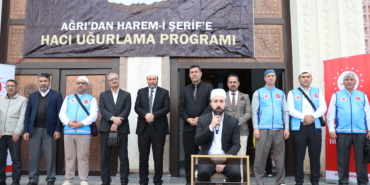 agrida-haci-adaylari-dualarla-kutsal-topraklara-ugurlandi-HFRC5Nau.jpg