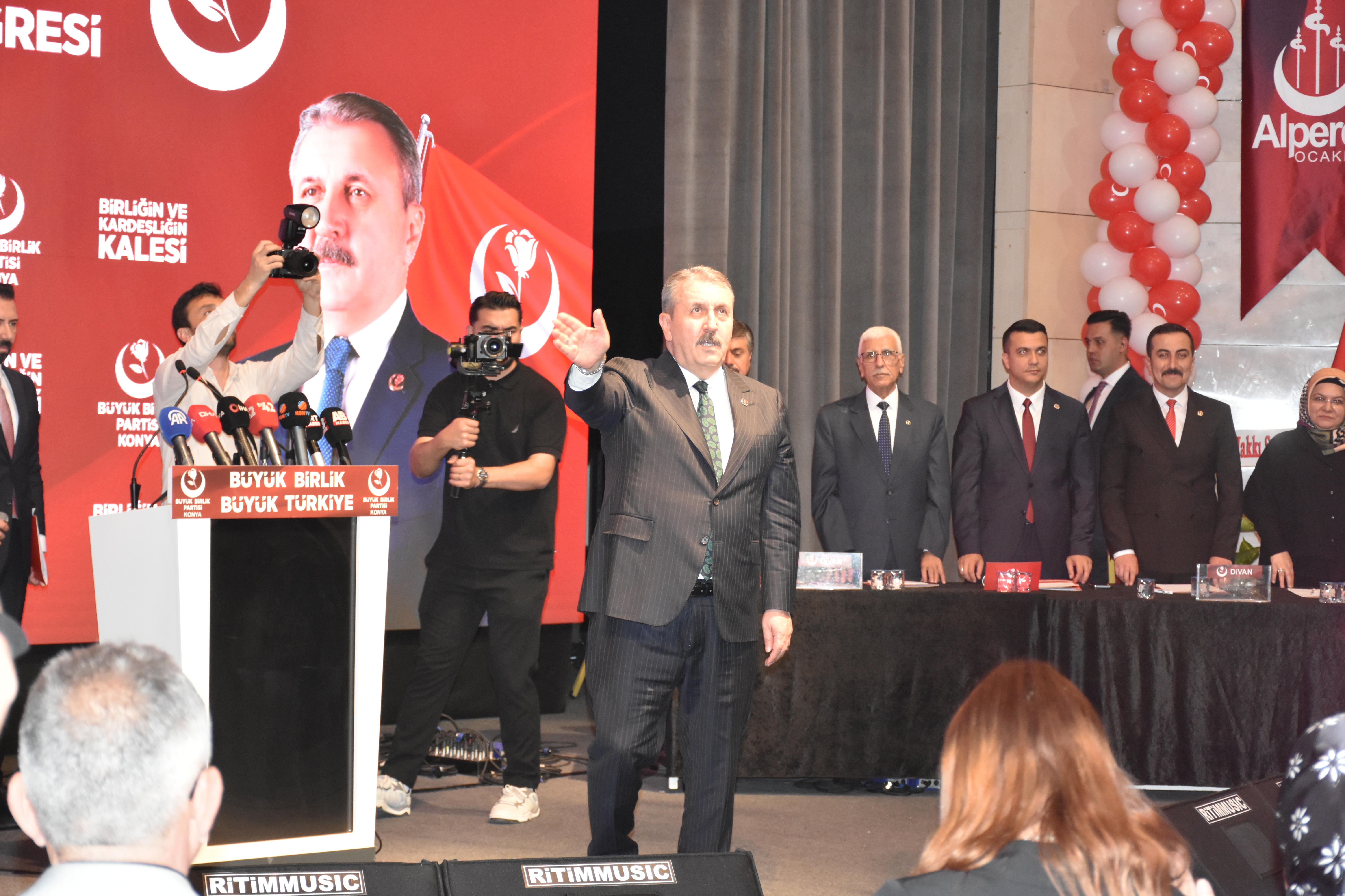 bbp-genel-baskani-destici-partisinin-konya-il-kongresinde-konustu-pNHcrjWr.jpg