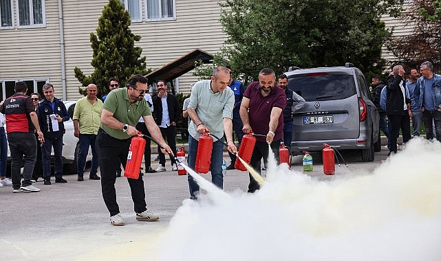 Çankaya Belediyesi İşçisine Yangın Eğitimi ve Tatbikat