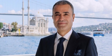 demiroren-medya-tv-grup-baskani-murat-yanci-hande-firata-konustu-sinirsiz-ozgurluk-dijital-isgaldir-uwAxsSKA.jpg