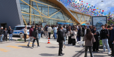 dogu-anadolu-kariyer-fuari-ilk-gun-yaklasik-25-bin-ziyaretciyi-agirladi-tiLSisdW.jpg