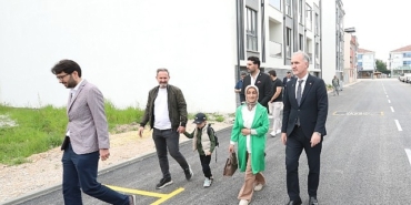 ertugrulgazi-mahallesinde-2-sokakta-asfalt-calismasi-tamamlandi-lHh7jr9z.jpg