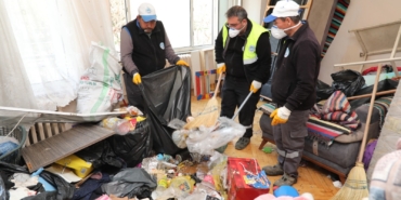 eskisehirde-bir-daireden-5-kamyon-cop-cikarildi-7ItvjavE.jpg