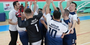 futsal-turkiye-sampiyonasinda-kupa-bagcilarin-c2OxEby6.jpg