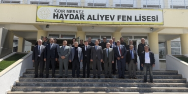 igdirda-bir-millet-iki-devlet-sinifi-torenle-acildi-csgaWpAu.jpg