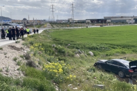 Kayseri’de polisten kaçan ehliyetsiz sürücü kaza yapınca yakalandı
