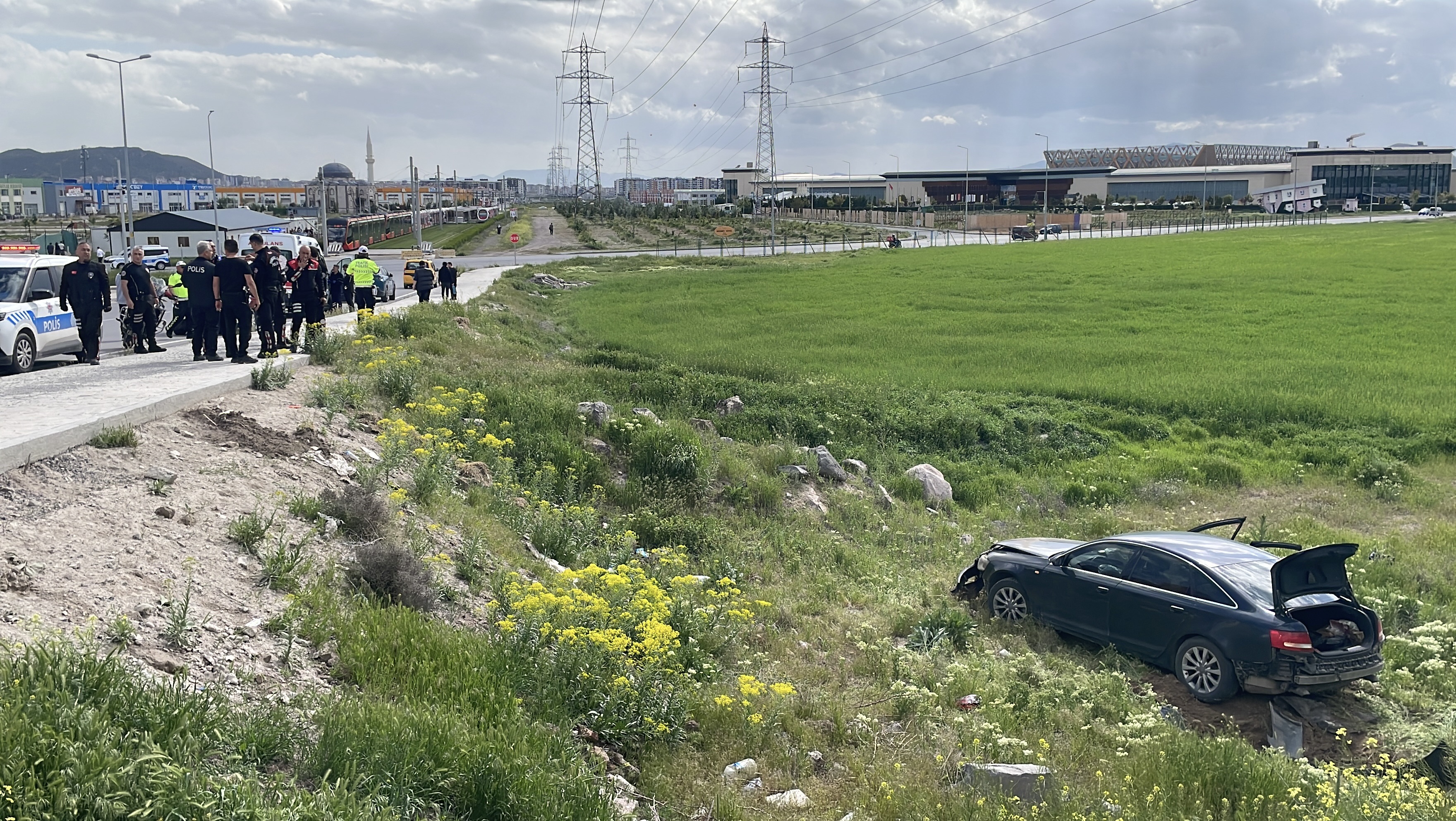 Kayseri’de polisten kaçan ehliyetsiz sürücü kaza yapınca yakalandı