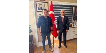 kemer-belediye-basin-danismani-yenigun-emekli-oldu-lOJN83J8.jpg