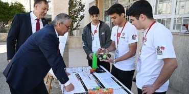 kemerde-tubitak-4006-bilim-fuari-83NnWOlE.jpg