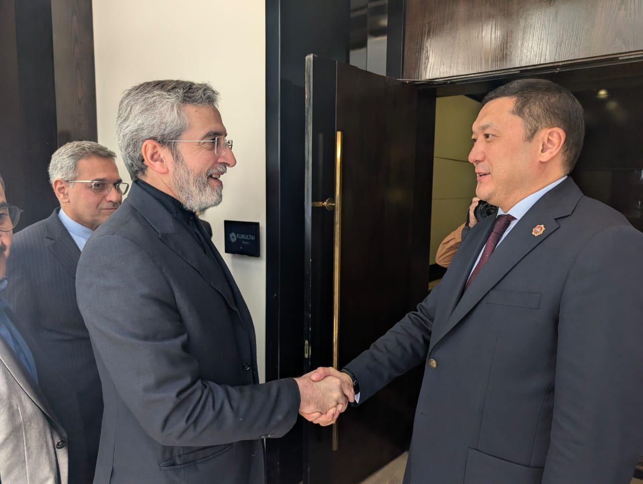 Kırgızistan ve İran güvenlik konseyi yetkilileri Bişkek’te görüştü