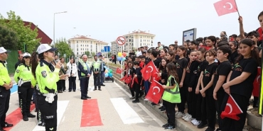 kizilcikli-mahallesinde-trafik-egitim-sokagi-acildi-byFKbl2s.jpg