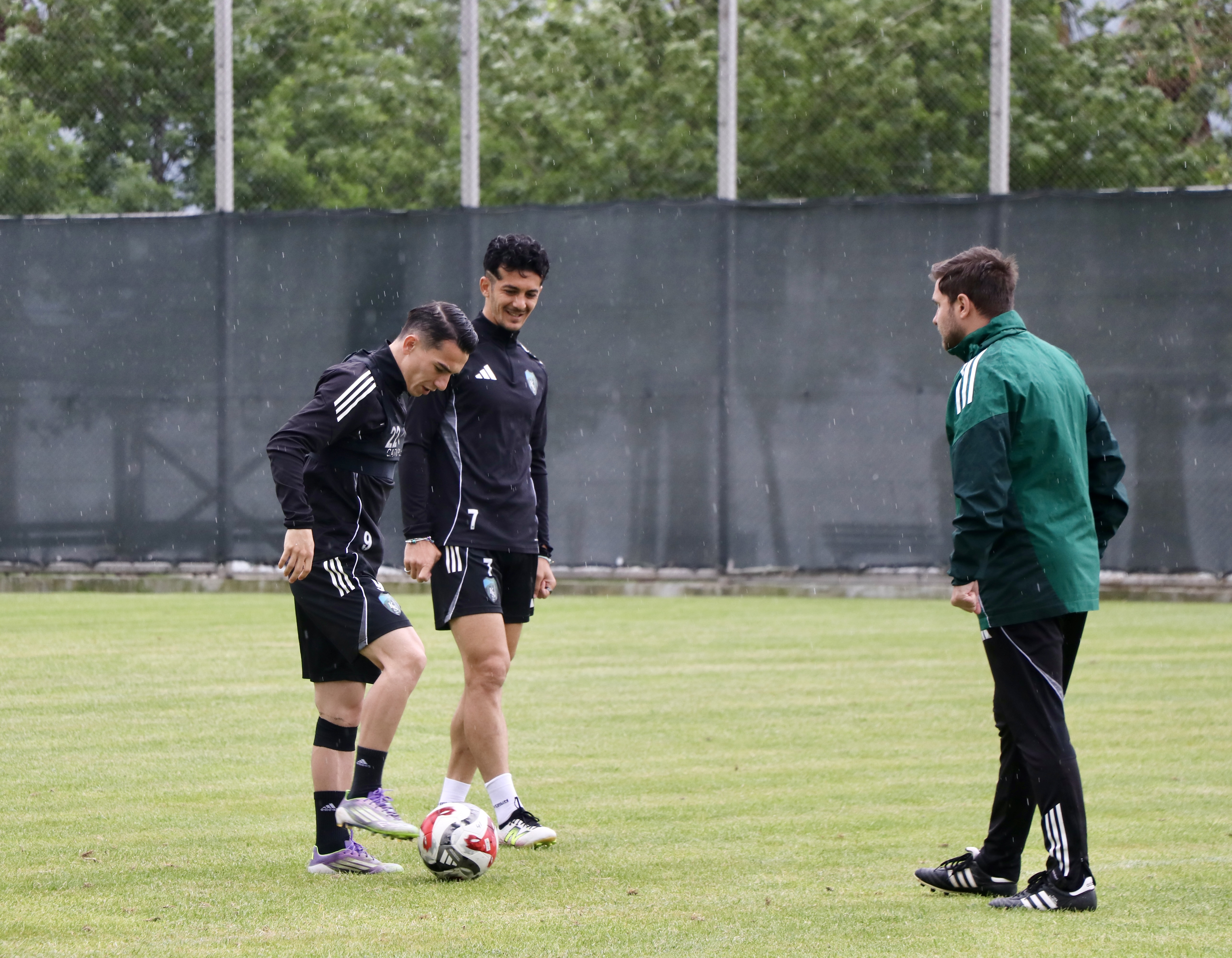 kocaelispor-antalyaspor-macinin-hazirliklarini-surdurdu-SBgmhhDf.jpg