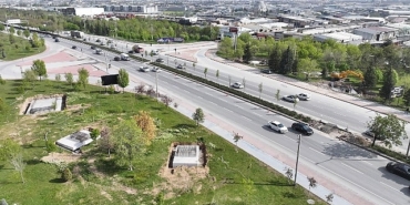 konya-buyuksehir-marsan-girisine-yaya-ust-gecidi-yapiyor-AlsHtRWh.jpg