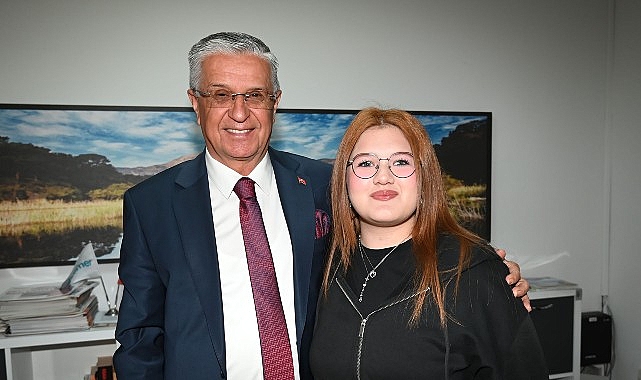 Lider Topaloğlu’na manalı ikram