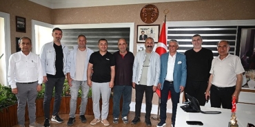 macoglundan-lider-topalogluna-ziyaret-A1OnLd1r.jpg