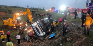 malatyadaki-otobus-kazasinda-yaralanan-22-kisiden-5i-taburcu-oldu-uONOTyZJ.jpg