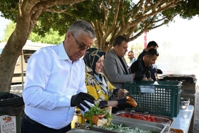 Öğrencilere deneme sınavı sonrası mangal partisi