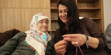 osmangazide-huzurevi-sakinlerini-memnun-eden-bulusma-UeNAdHgj.jpg