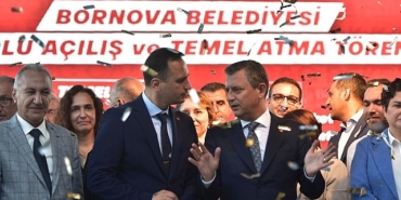 ozgur-ozel-bornovada-iki-degerli-acilisa-katilacak-CPf3kWr6.jpg