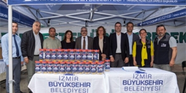 tireli-incir-ureticisine-eksilik-bocegine-karsi-tuzak-dagitildi-F7OpTvCYjpg
