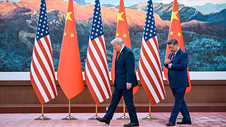 Trump ve Şi Pekin’de bir araya geldi: Tarihi zirve sonrası ilk açıklamalar