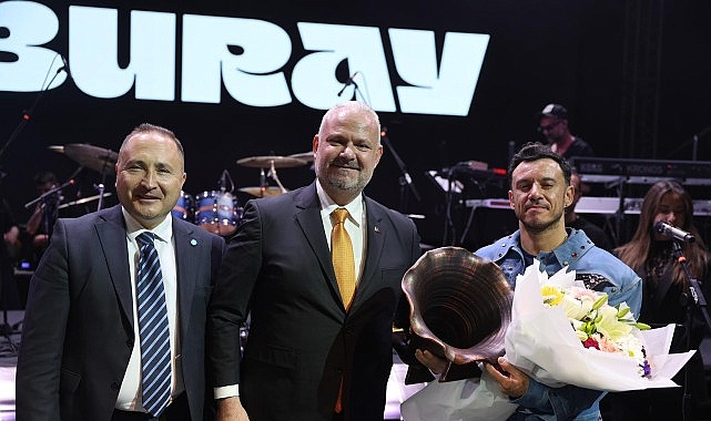 Üniversitelilerden Lider Pehlivan’a sevgi seli