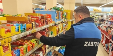 zabita-gruplarindan-bakkal-ve-marketlere-kontrol-C43ZFSbr.jpg